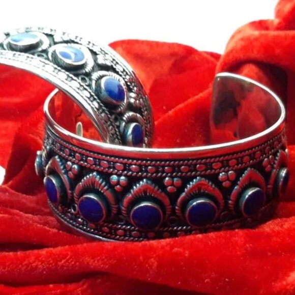 Single Boho Kuchi Cuff Bracelet: Tribal Afghan Silver Bracelet with Stones - Picture 4 of 4